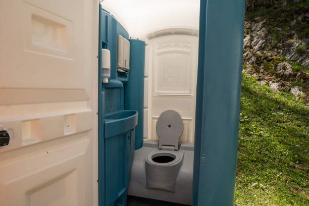 Best Temporary restroom rental  in Lockport, NY